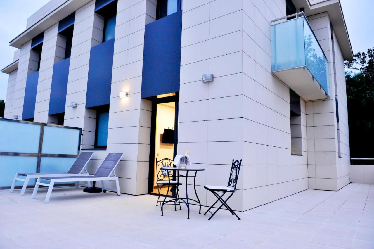 6 Bis Hotel 2*