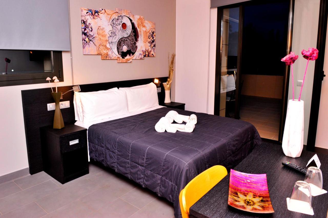 6 Bis Hotel 2*